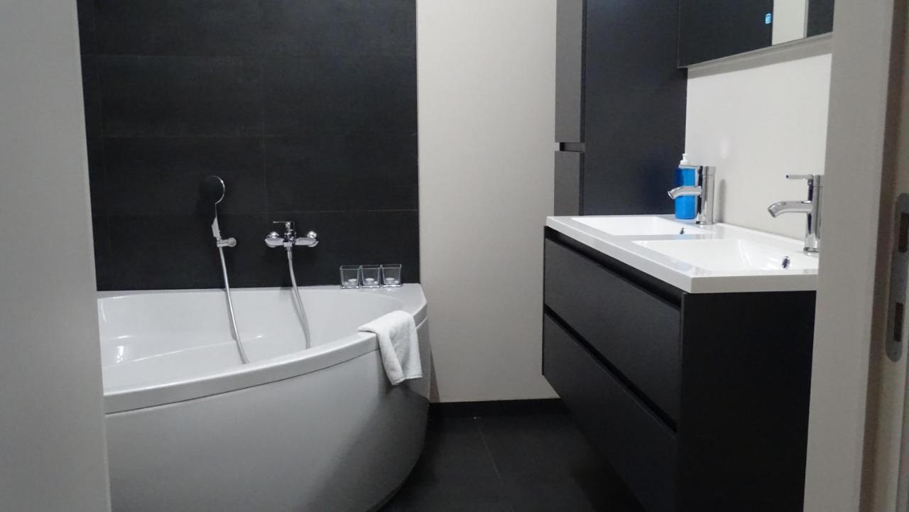 Cote Grange Hotel Tournai Bagian luar foto
