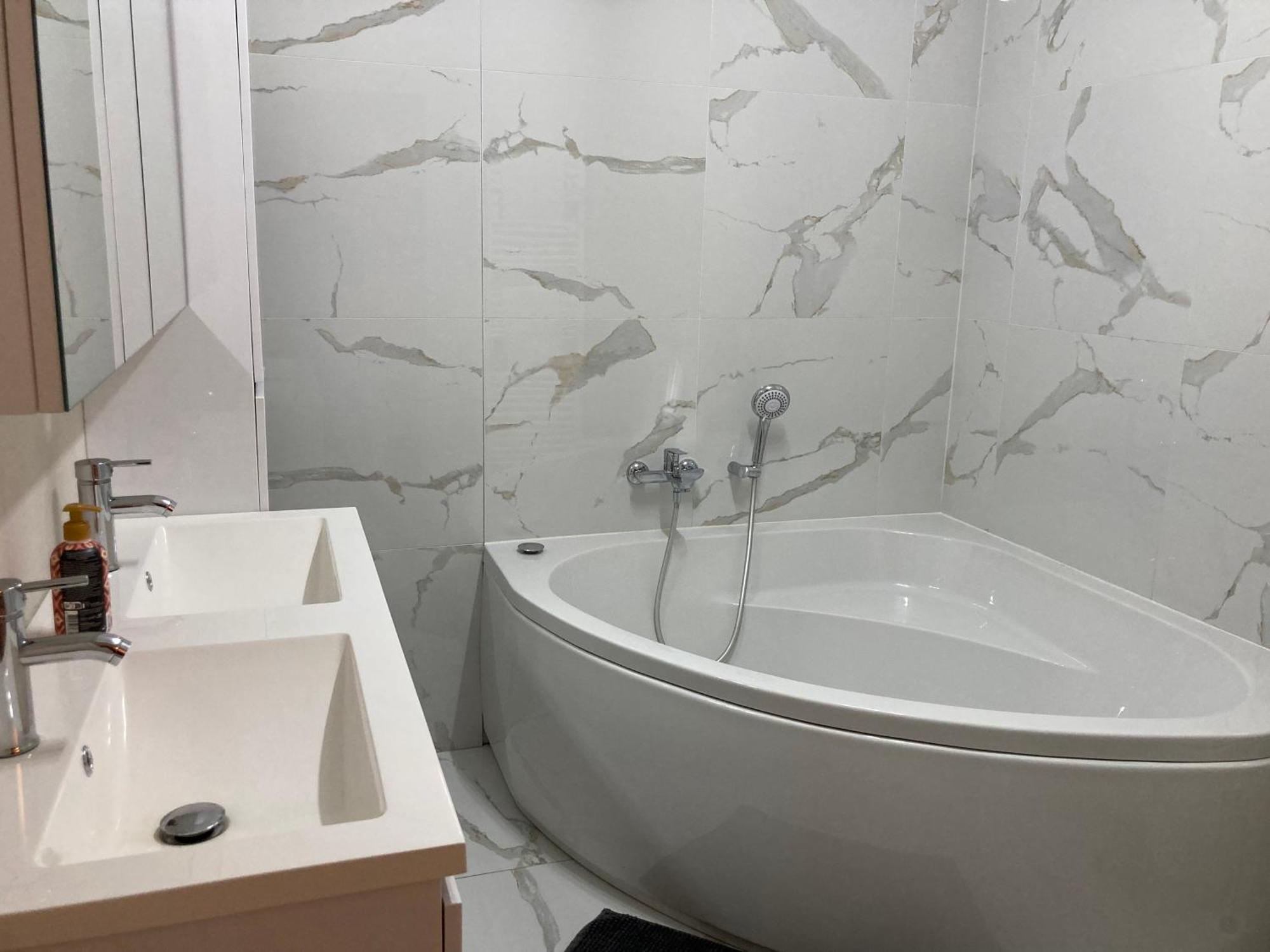 Cote Grange Hotel Tournai Bagian luar foto