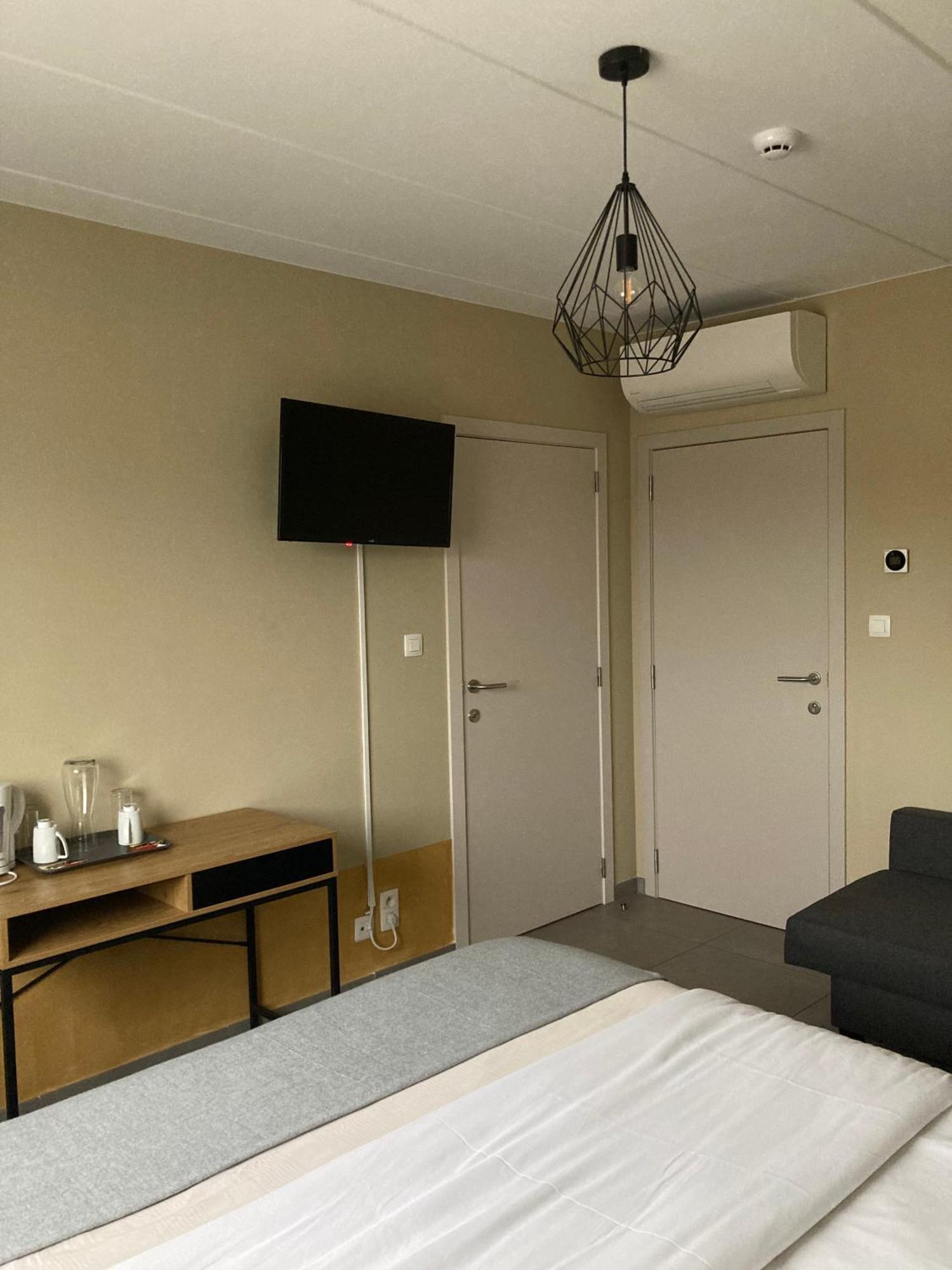 Cote Grange Hotel Tournai Bagian luar foto